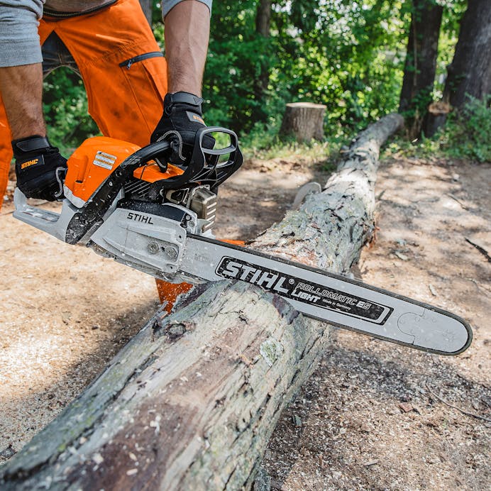 STIHL® MS 400 C-M Chainsaw - Image 4