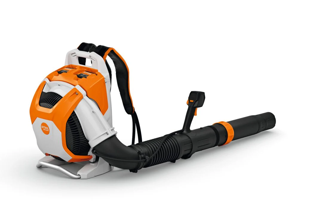 STIHL® BRA 500 – Battery Backpack Blower | 32N Blowing Force, Pro‑Grade Quiet Power