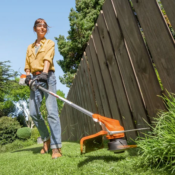 STIHL® FSA 60 Battery Trimmer - Image 5