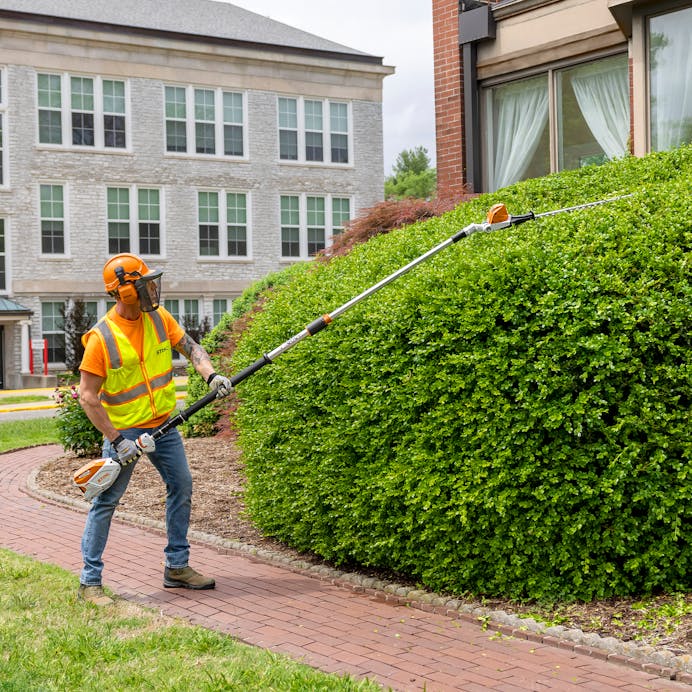 STIHL® HLA 86 Battery Pole Trimmer - Image 2