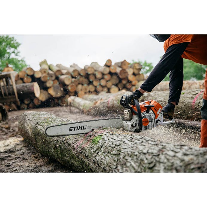 STIHL® MS 500i Professional Chainsaw - Image 3