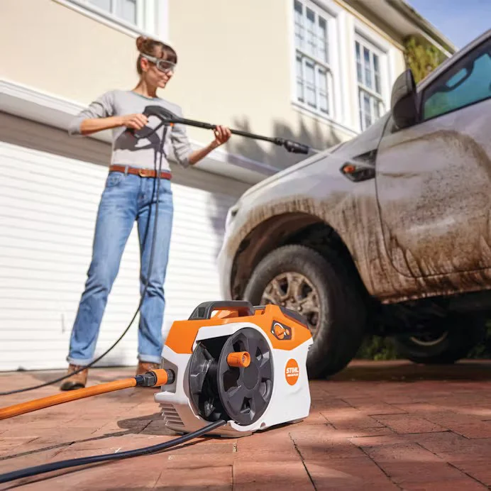 STIHL® REA 60 Battery Plus Pressure Washer - Image 4