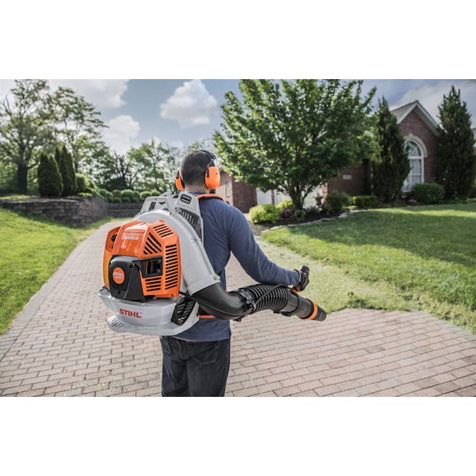 STIHL® BR 800 C-E BACKPACK BLOWER - Image 4