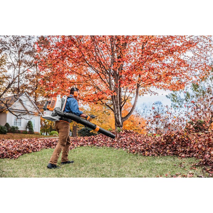 STIHL® BR 800 C-E BACKPACK BLOWER - Image 6