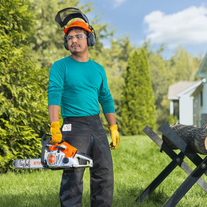 STIHL® MS 162 Chainsaw w/ 16" Bar - Image 3