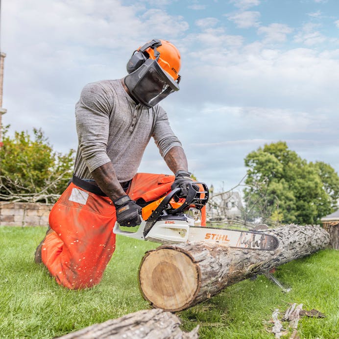 STIHL® MS 162 Chainsaw w/ 16" Bar - Image 6
