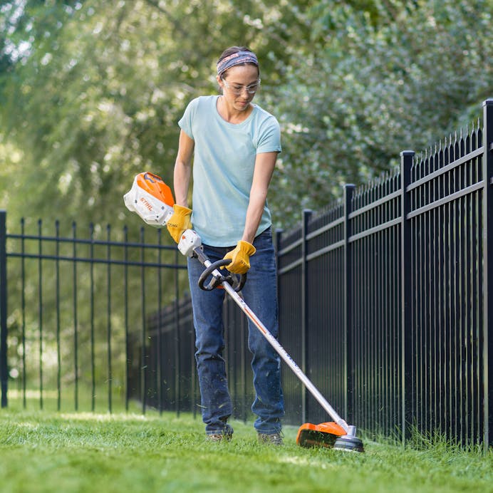 STIHL® FSA 80 R trimmer (Includes Battery and Charger) - Image 8