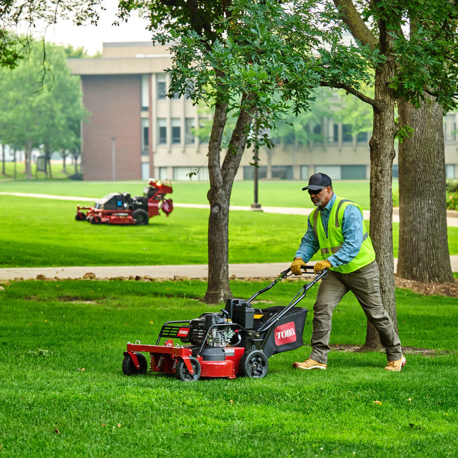 Toro 30" TurfMaster® HDX Walk Behind Lawn Mower (22217) - Image 3