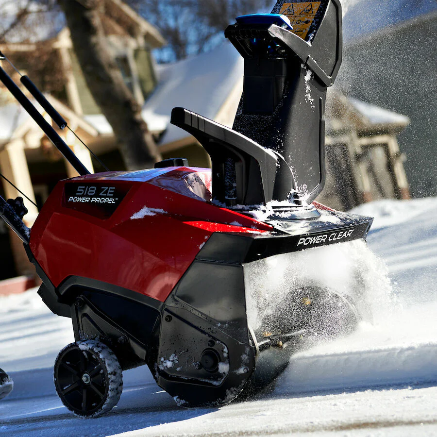 Toro® 18 in. (46 cm) Power Clear® 518 ZE Electric Start Gas Snowblower (38475) - Image 4