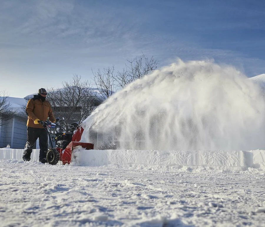 Toro® 24 in. (61 cm) Power Max® 824 OE Gas Snow Blower (37798) - Image 4