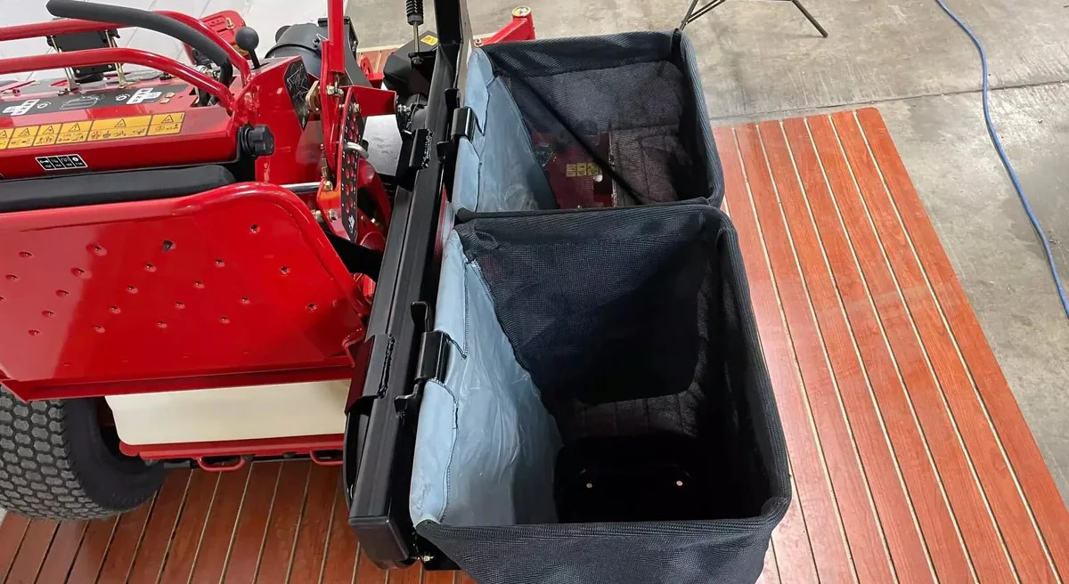 Toro® GrandStand-Soft Twin Bagger Kit (use w/ 78525,78526,78527) - Image 3
