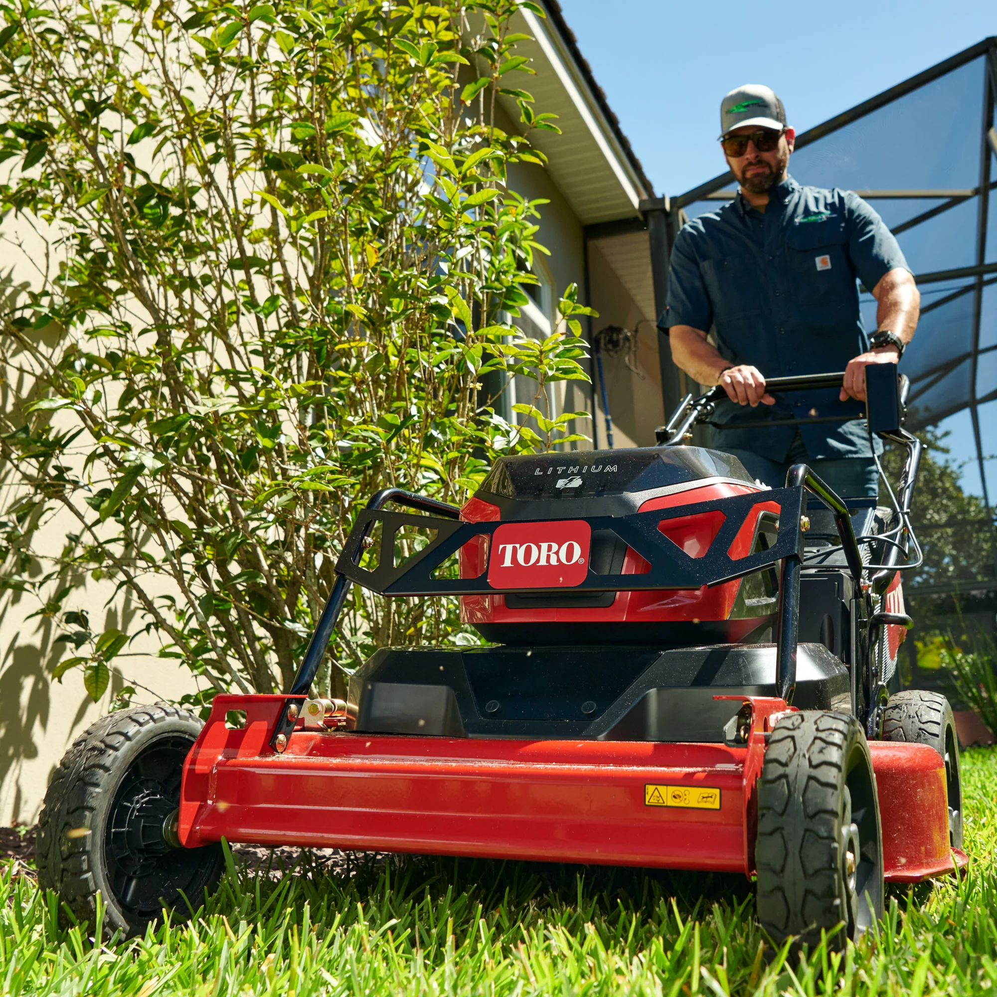 Toro® 30" 60V Max* TurfMaster Revolution Electric Mower with (3) 10.0Ah Batteries and Charger (22232) - Image 6